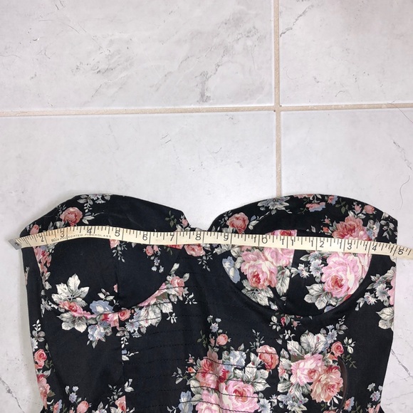 Strapless Floral Dress - like new (only worn once) - Picture 6 of 12